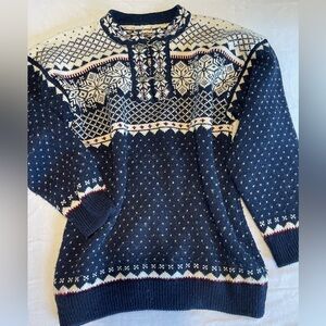 Dale of Norway Navy Blue and White Nordic Knit Sweater